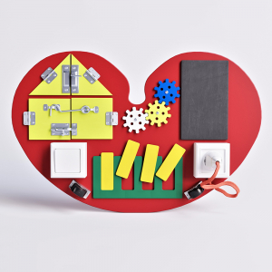 Бизиборд «Любящее сердце» - fgospostavki.ru - Ярославль