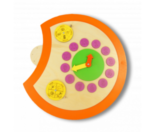 Настенный игровой модуль в виде части гусеницы-времени - fgospostavki.ru - Ярославль